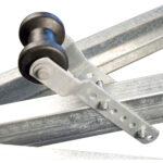 CE SMITH 5" ADJ KEEL ROLLER ASSEMBLY F/ 3" TONGUE BLACK