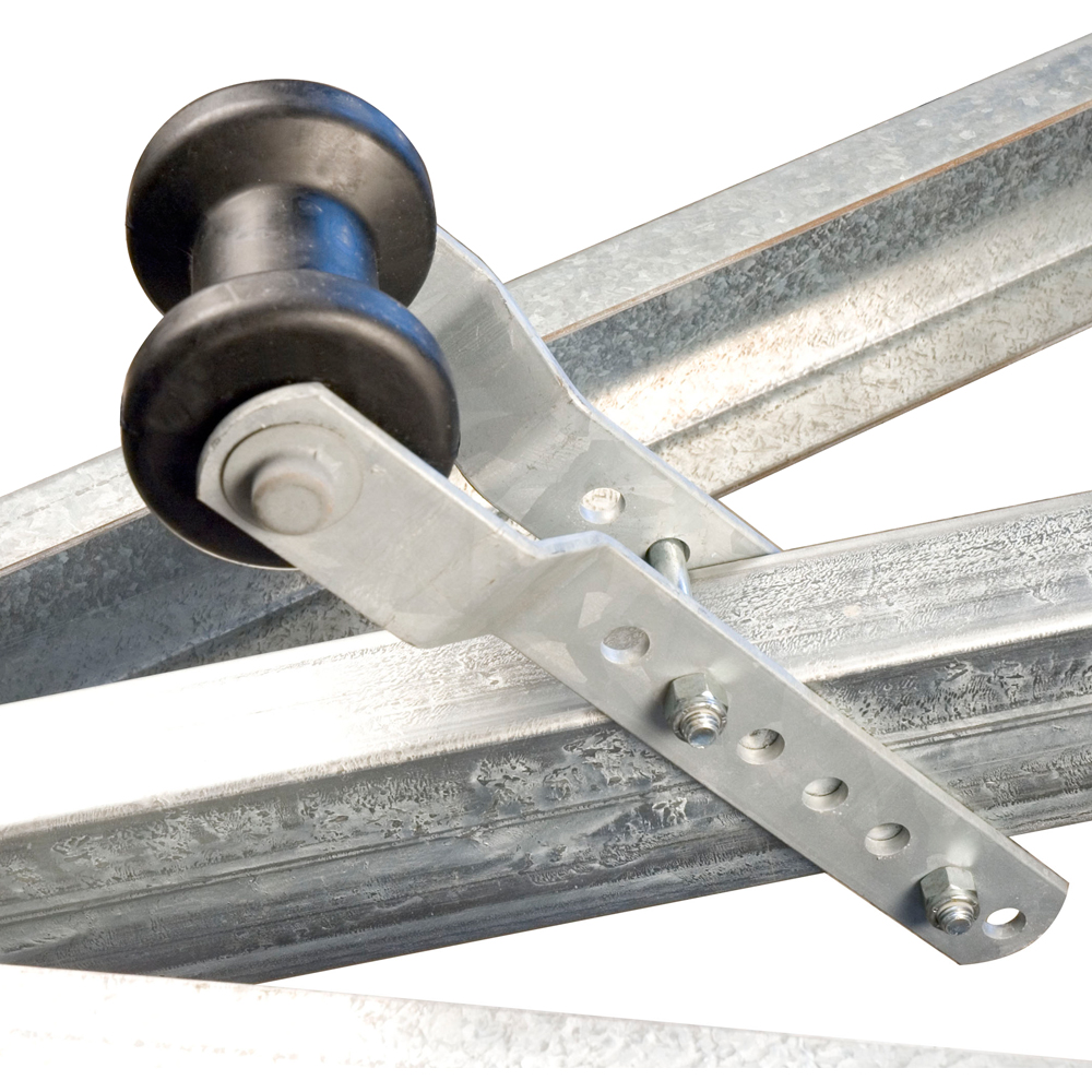 CE SMITH 5" ADJ KEEL ROLLER ASSEMBLY F/ 3" TONGUE BLACK